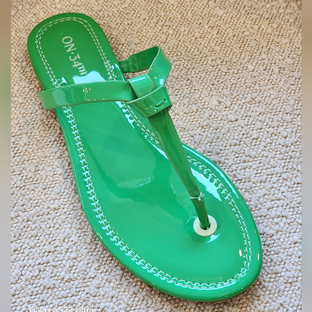 On 34th Women's Galinaa Green Patent Knotted T-straps Slip-on Sandals Size 8 - Picture 3 of 14